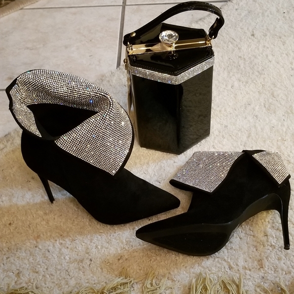 Black Rhinestone Shubootie - Picture 3 of 3